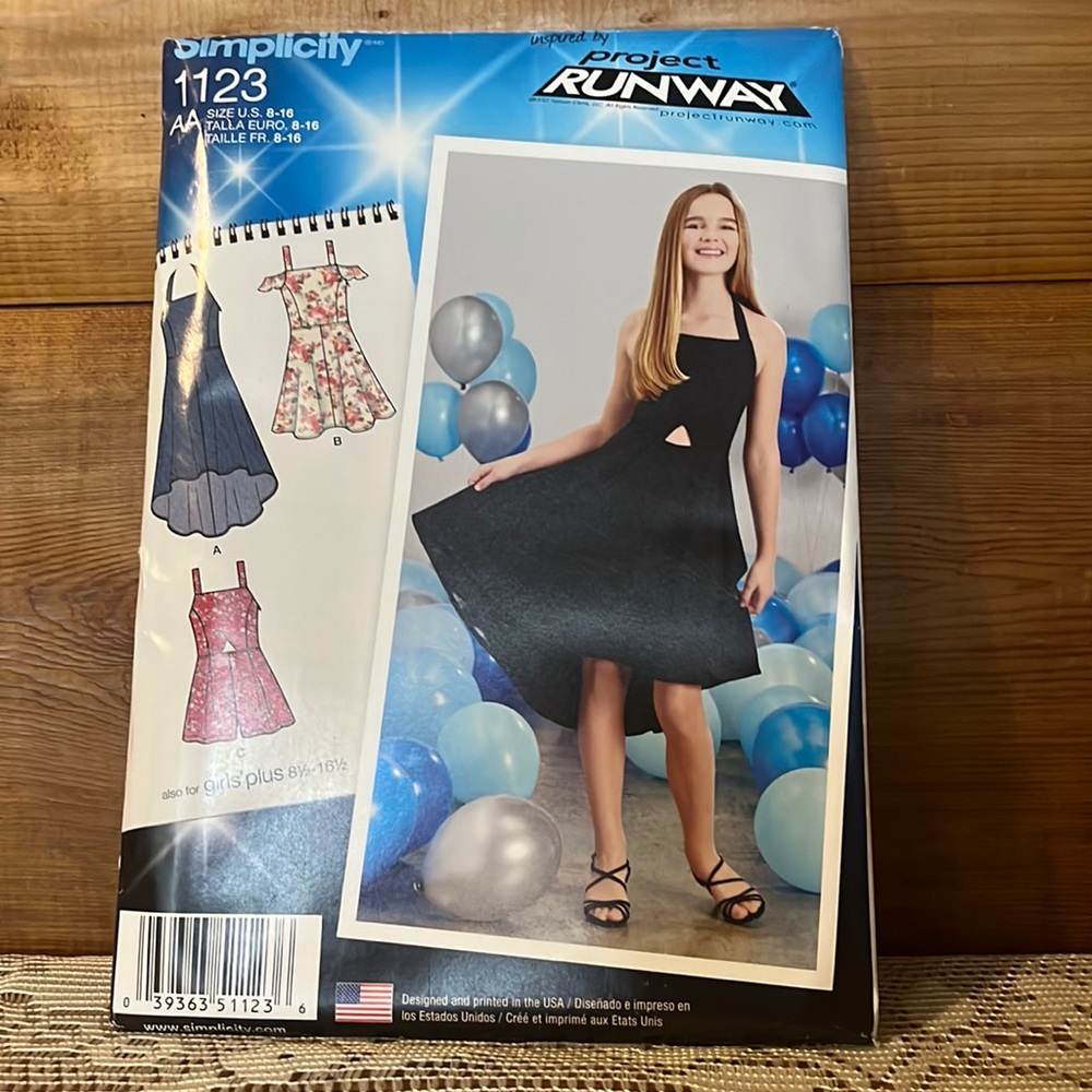 Simplicity Project Runway Uncut Sewing Pattern